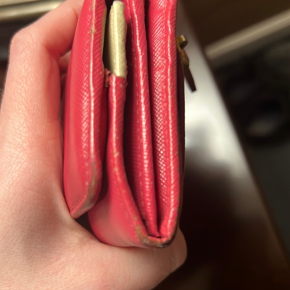 PRADA PINK WHITE AND RED SAFFIANO LUX LEATHER FLAP CONTINENTAL WALLET LEATHER - Picture 4 of 17